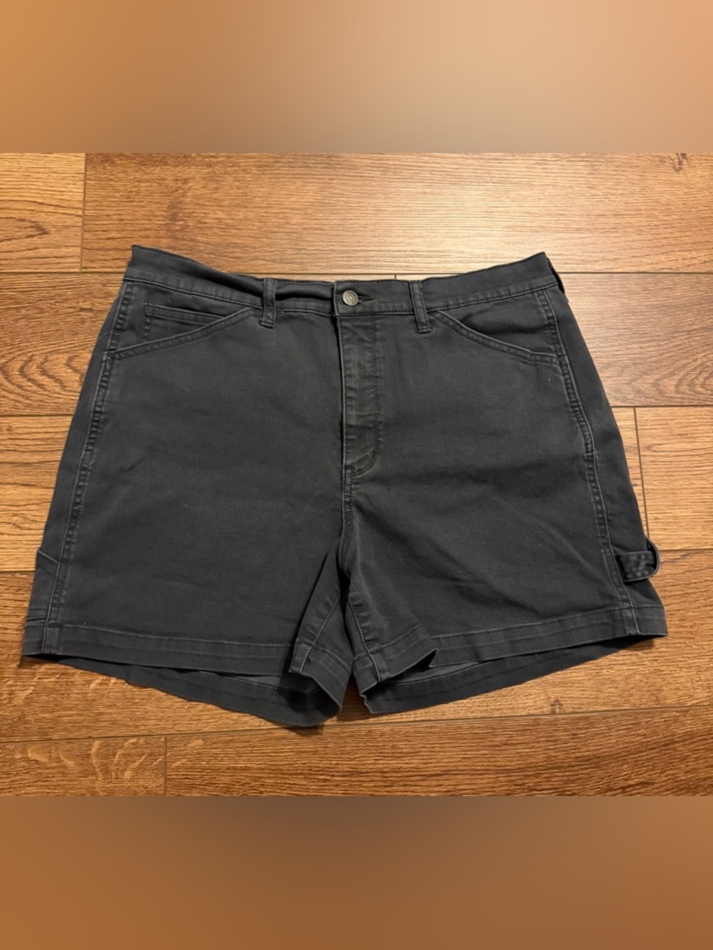 Wonderly Women’s Dark Grey High-Rise Cotton Blend Utility Shorts Stretch